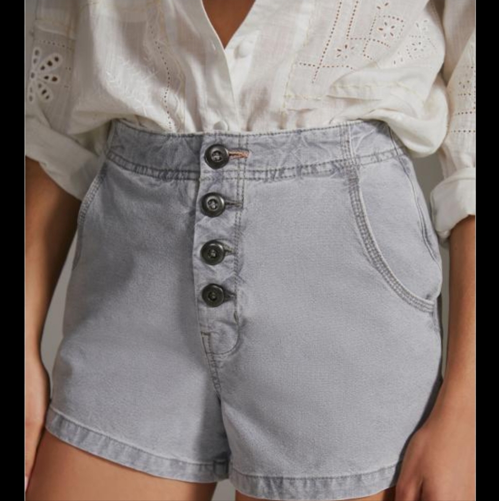 Anthropologie Pilcro Sailor Shorts Button Up Grey
